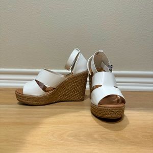 Retro Style White Leather Wedges